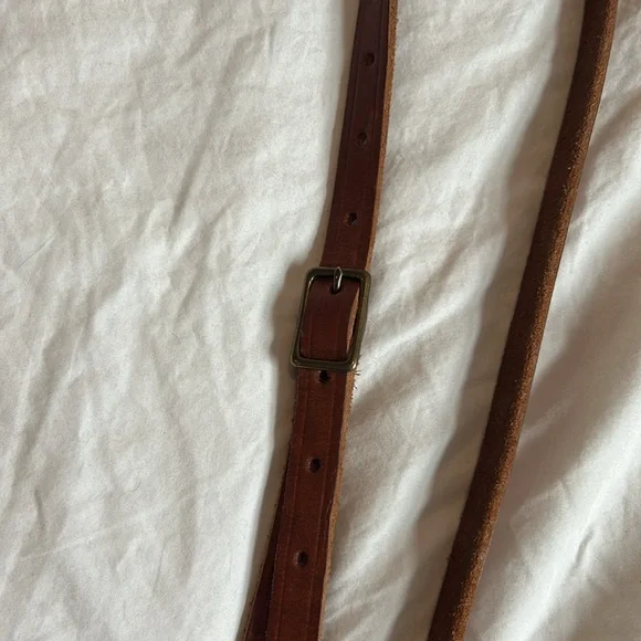 Wood & Faulk leather crossbody replacement strap - Picture 4 of 4